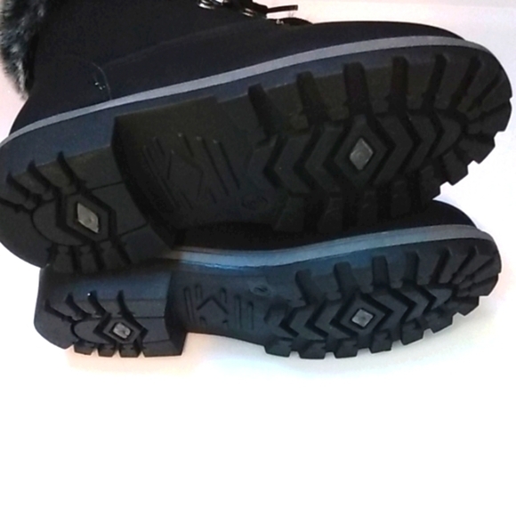 JESSICA CARLYLE GIRLS MOTO BOOTS BLACK FUR ANKLE BOOTS SIZE 2 NWOT - Picture 4 of 7